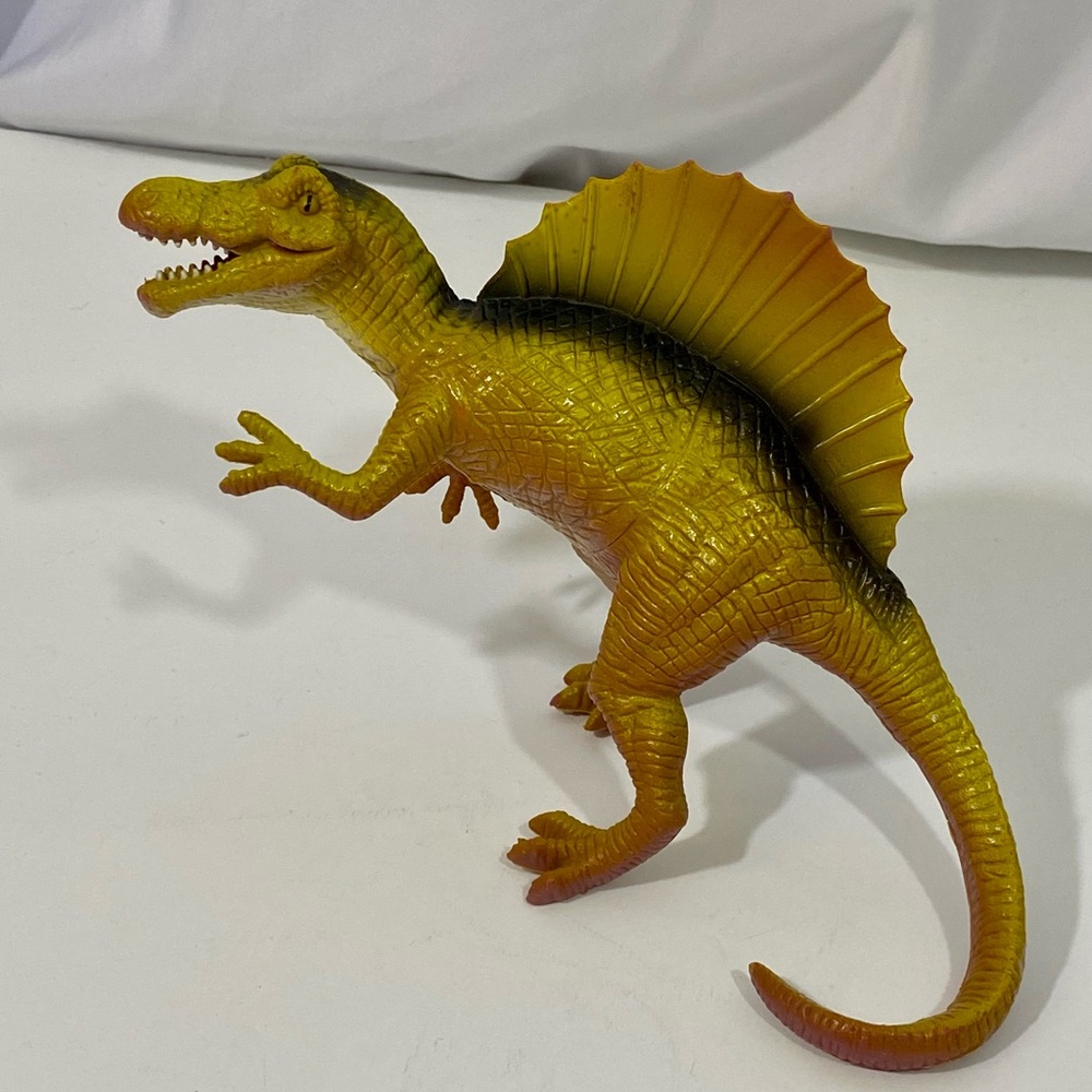 Jaru Spinosaurus Dinosaur Figurine